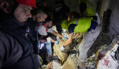 Israel strikes Beirut southern suburb ahead of crucial Washington talks | Ap-world
