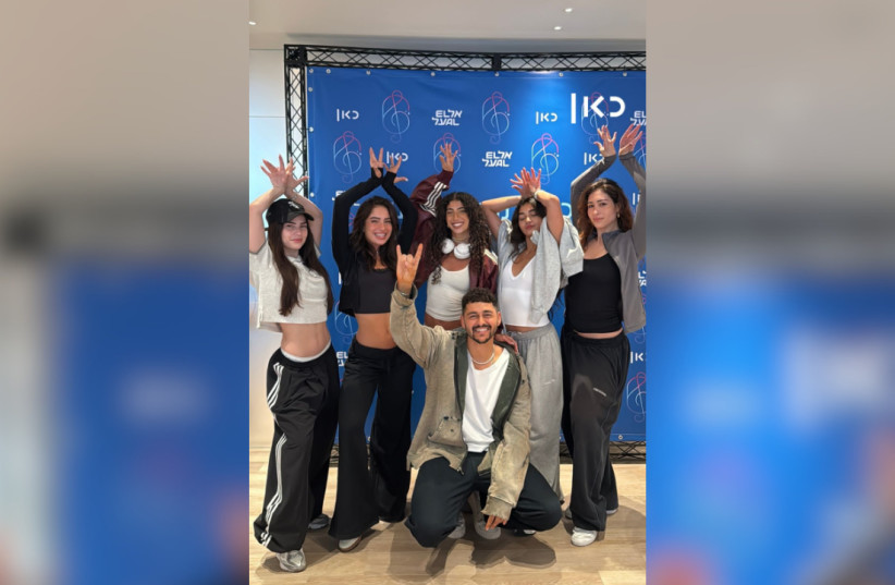 Israel’s Eurovision delegation arrives in Vienna in high spirits on April 30, 2026.