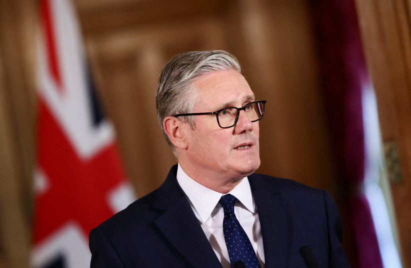 British Prime Minister Keir Starmer gives a media statement at 10 Downing Street in London, April 30, 2026.