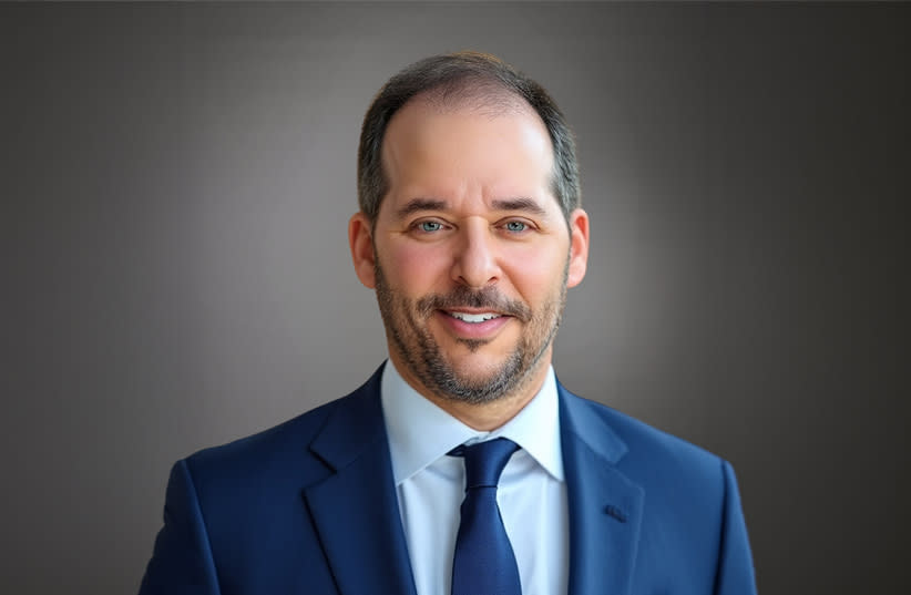 Larry Olschwanger, of Dallas, outgoing chair of Israel Bonds National Campaign Advisory Council, whose leadership helped strengthen Israel's economic foundation over his tenure.