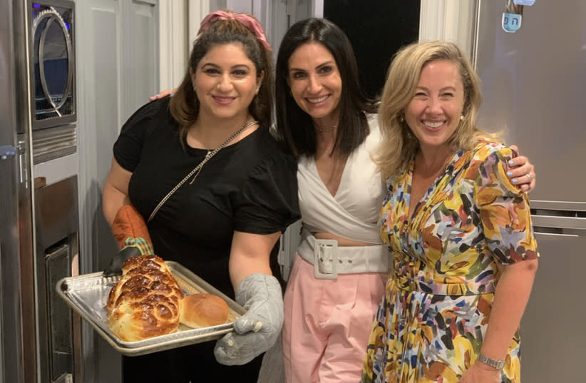 Laura Stein at Israel Bonds Challah Bake in LA.