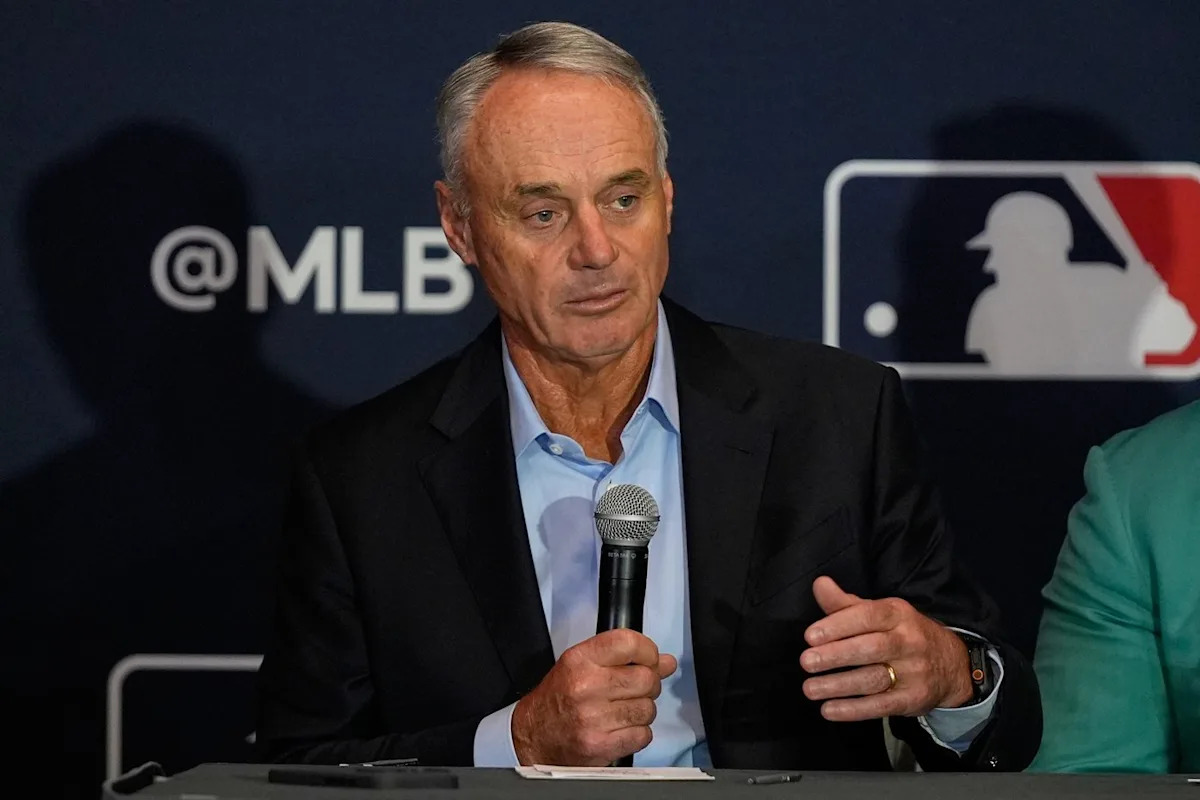 MLB owners propose a salary cap for the first time since baseball's 1994-95 strike