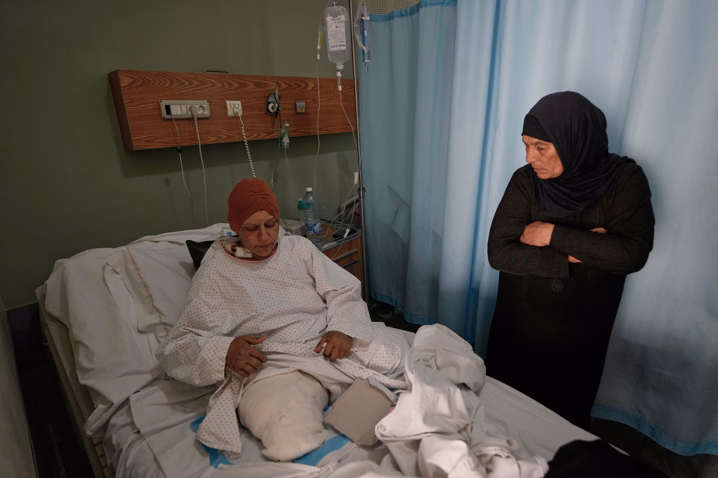 Israeli airstrikes on southern Lebanon kill 7 despite ceasefire