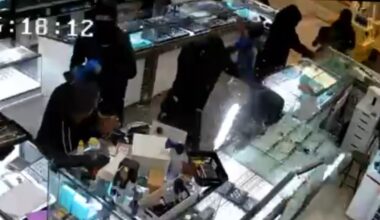 Smash-and-grab robbery at Edmonton jewelry store injures 1, 4 at large - CTV News