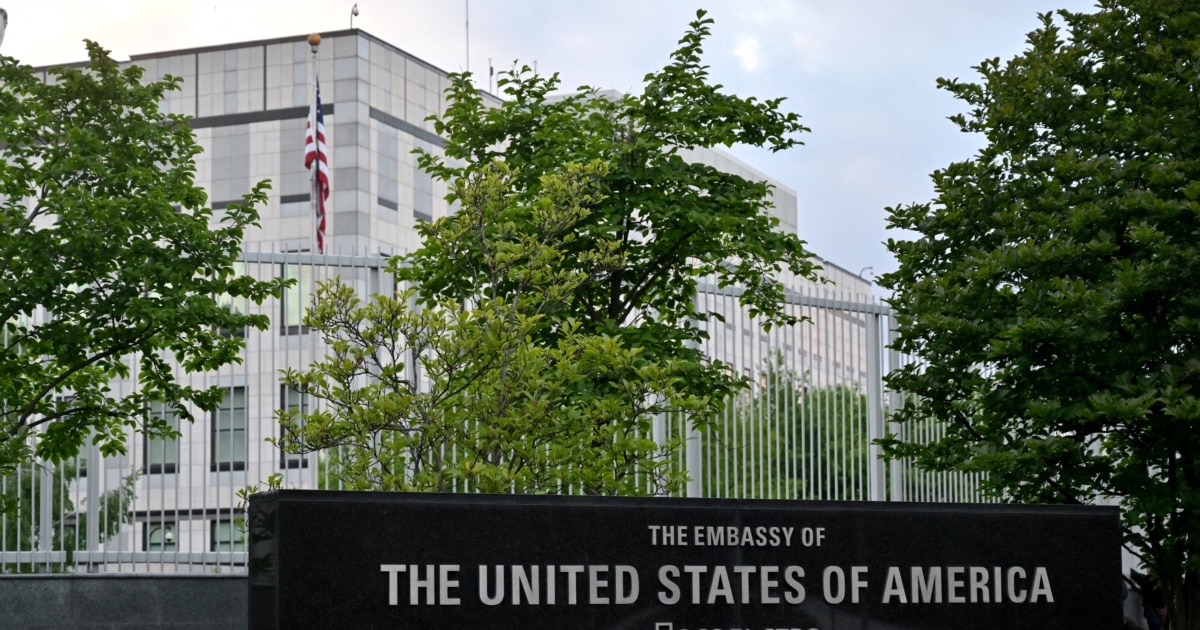 Russia Warns Kyiv-Based Diplomats Of 'Massive Attack' If Ukraine Disrupts May 9 Ceremonies