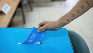 Israeli Expats Join Effort to Fly Home for the Election and Bring Down Netanyahu