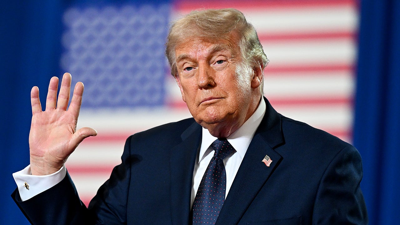 Live Updates: Trump unloads on GOP critics as UK prepares Hormuz deployment amid Iran talks