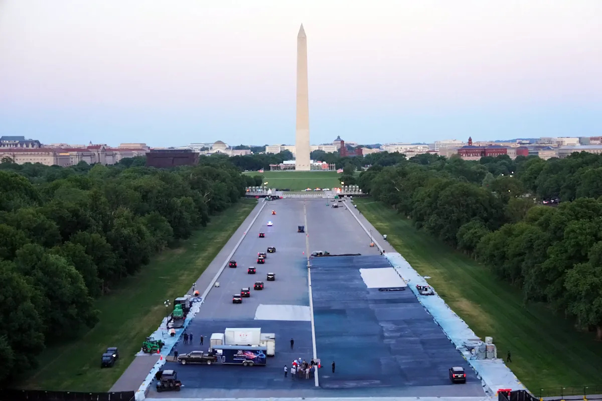 Facing pushback over his Reflecting Pool fixation, Trump quietly changes his story