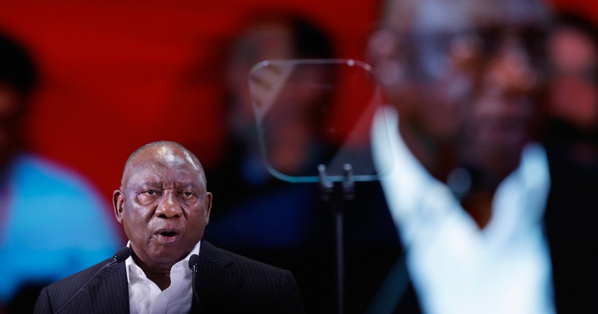 Could South Africa’s Ramaphosa be impeached over ‘cash-in-sofa’ scandal? | Corruption