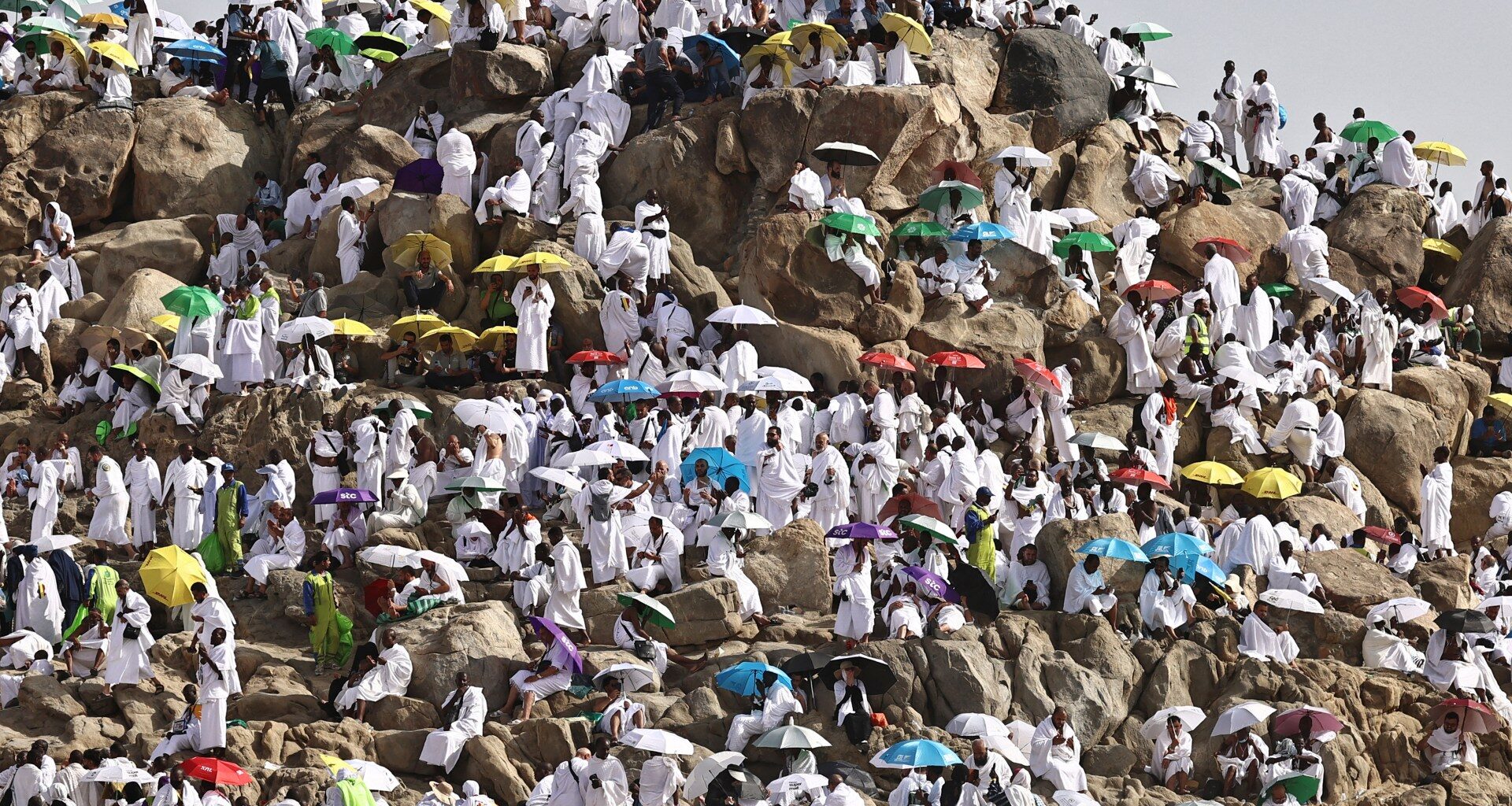 Hajj pilgrims gather at Mount Arafat under scorching desert sun | Religion News