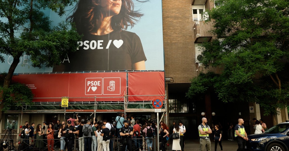 Spain police enter PM Sanchez’s Socialist Party HQ in corruption probe | Politics News