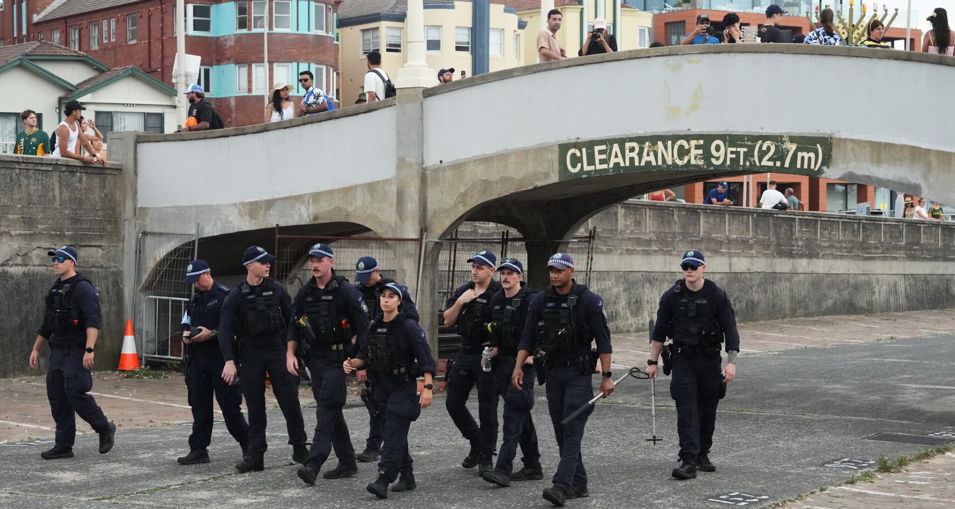 Inquiry finds that days before Bondi massacre, Jewish group warned Aussie cops attack was 'likely'