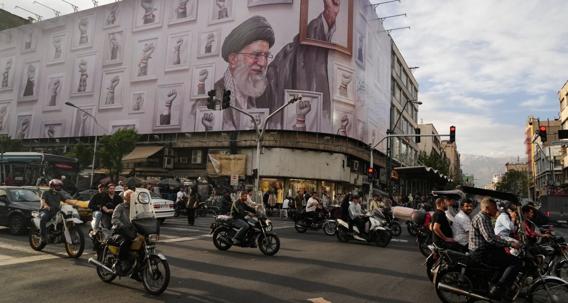 Qatari negotiating team in Tehran to try to help secure US-Iran deal to end war