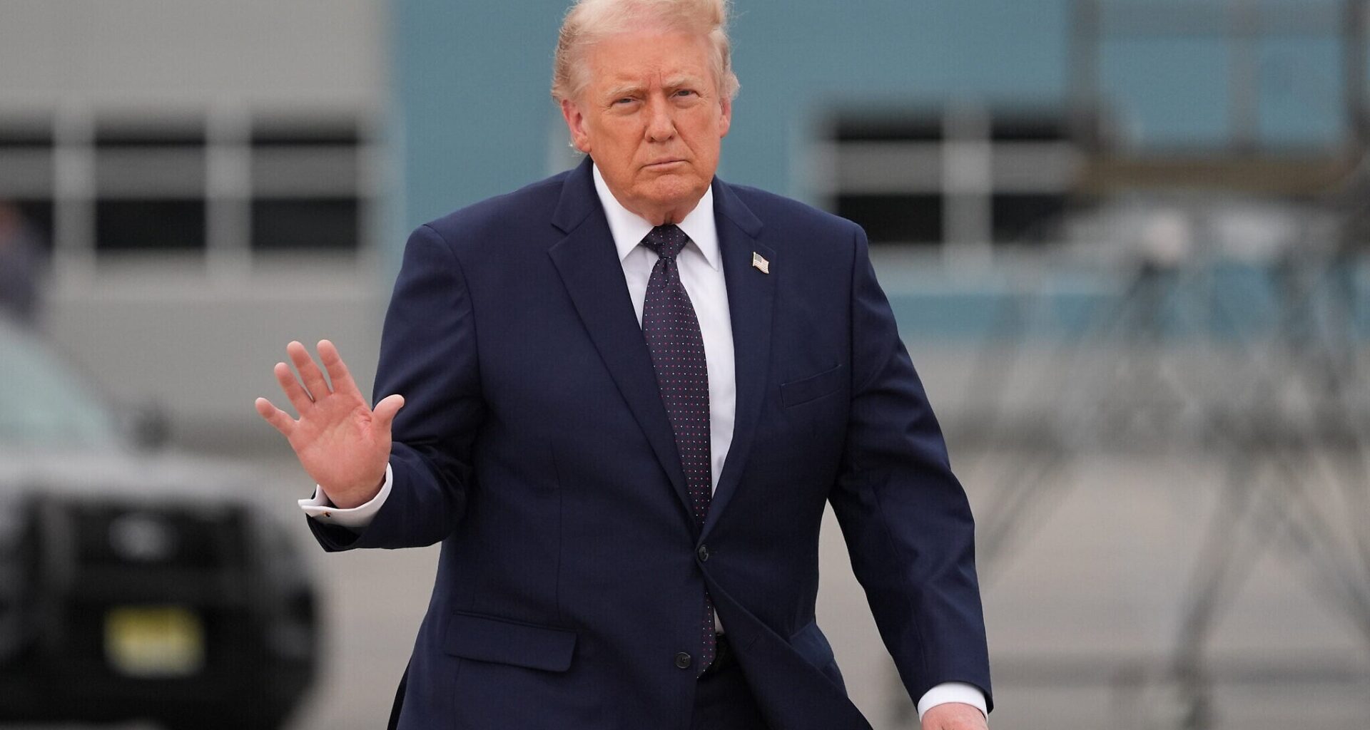 Trump said weighing new Iran strikes as he seeks 'decisive' victory; Netanyahu frozen out of talks