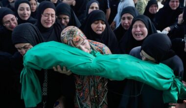 Hezbollah leader urges Lebanon to quit direct Israel talks