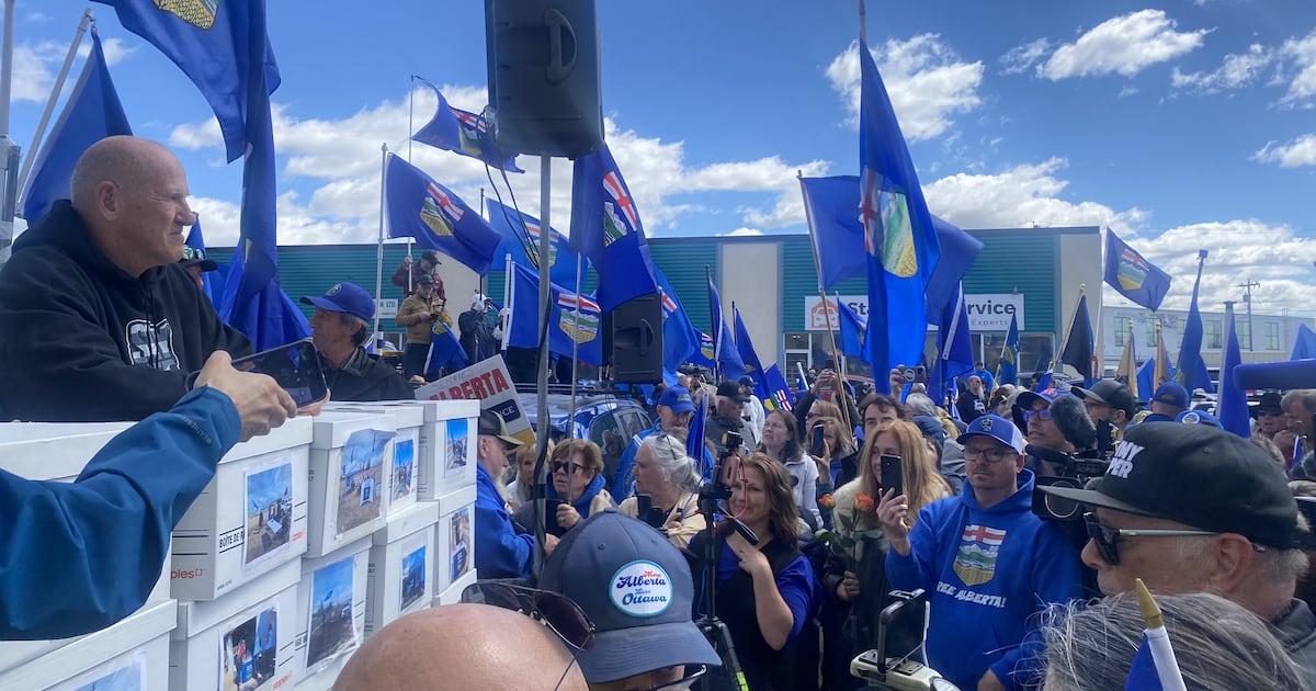 Alberta separatists submit thousands of signatures on referendum petition - CTV News