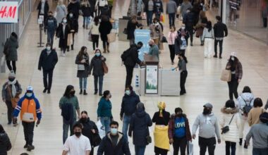 More Ontario stores to open on Victoria Day in move government says brings ‘flexibility’