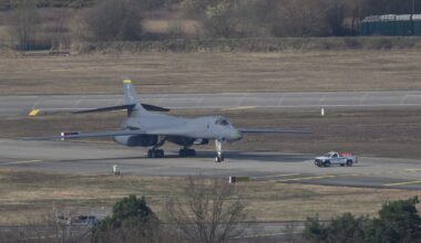 Report: US to cut strategic bombers and warships available to NATO in a crisis