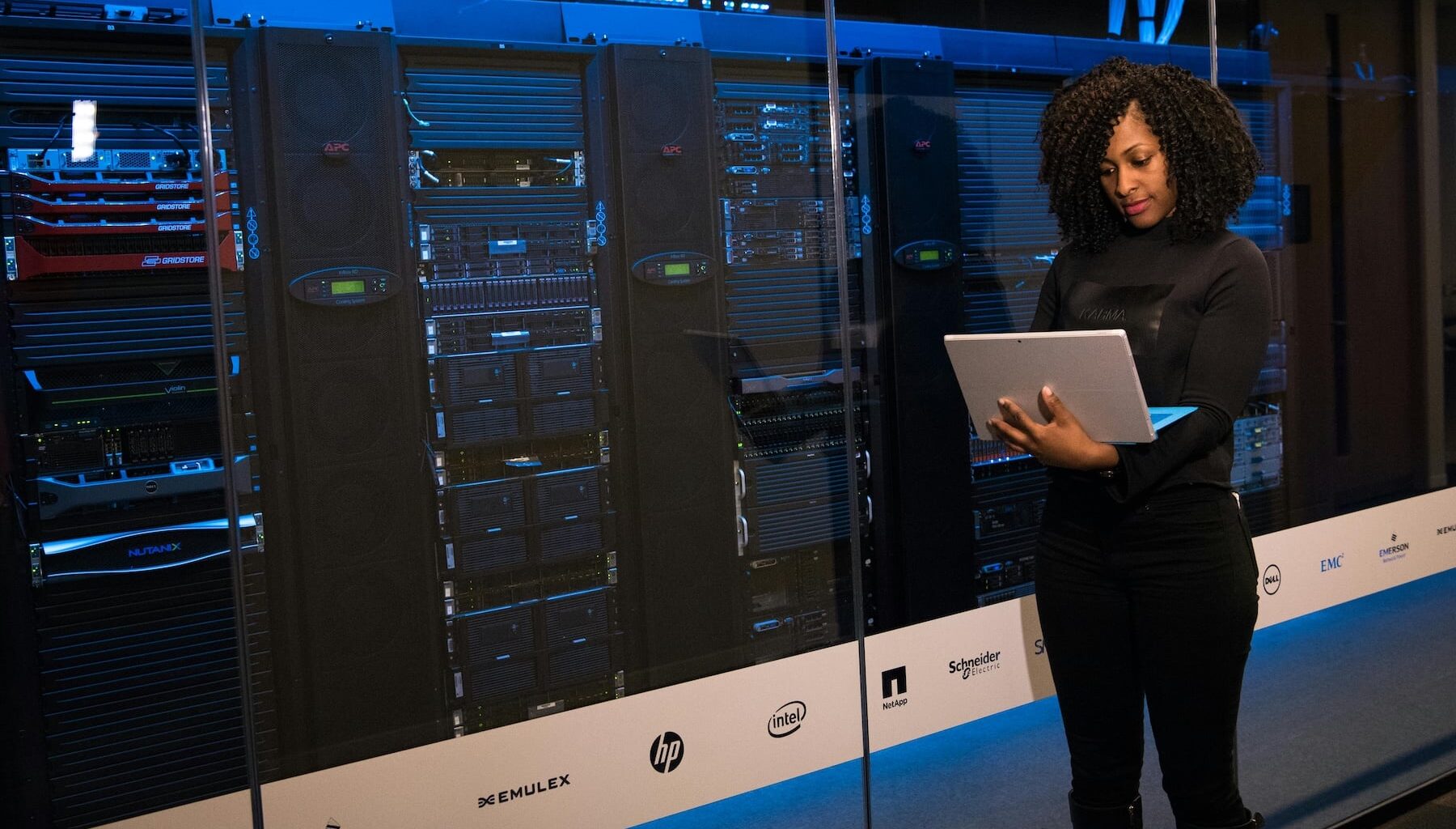 The Blogs: Israeli Pioneers the Future of AI with Data Center Development | Dmytro Spilka