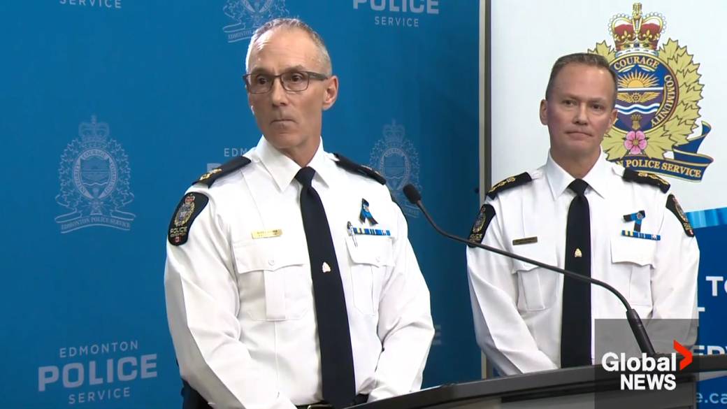 Click to play video: 'Edmonton police shooting suspect apprehended under Mental Health Act 4 months ago: EPS'