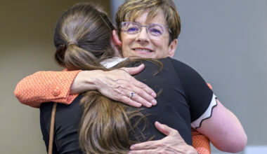 Hoy concedes mayor's race - Salem Reporter