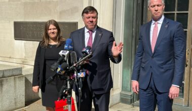 Virginia Supreme Court strikes down Democrats’ redrawn US House maps, giving Republicans a win
