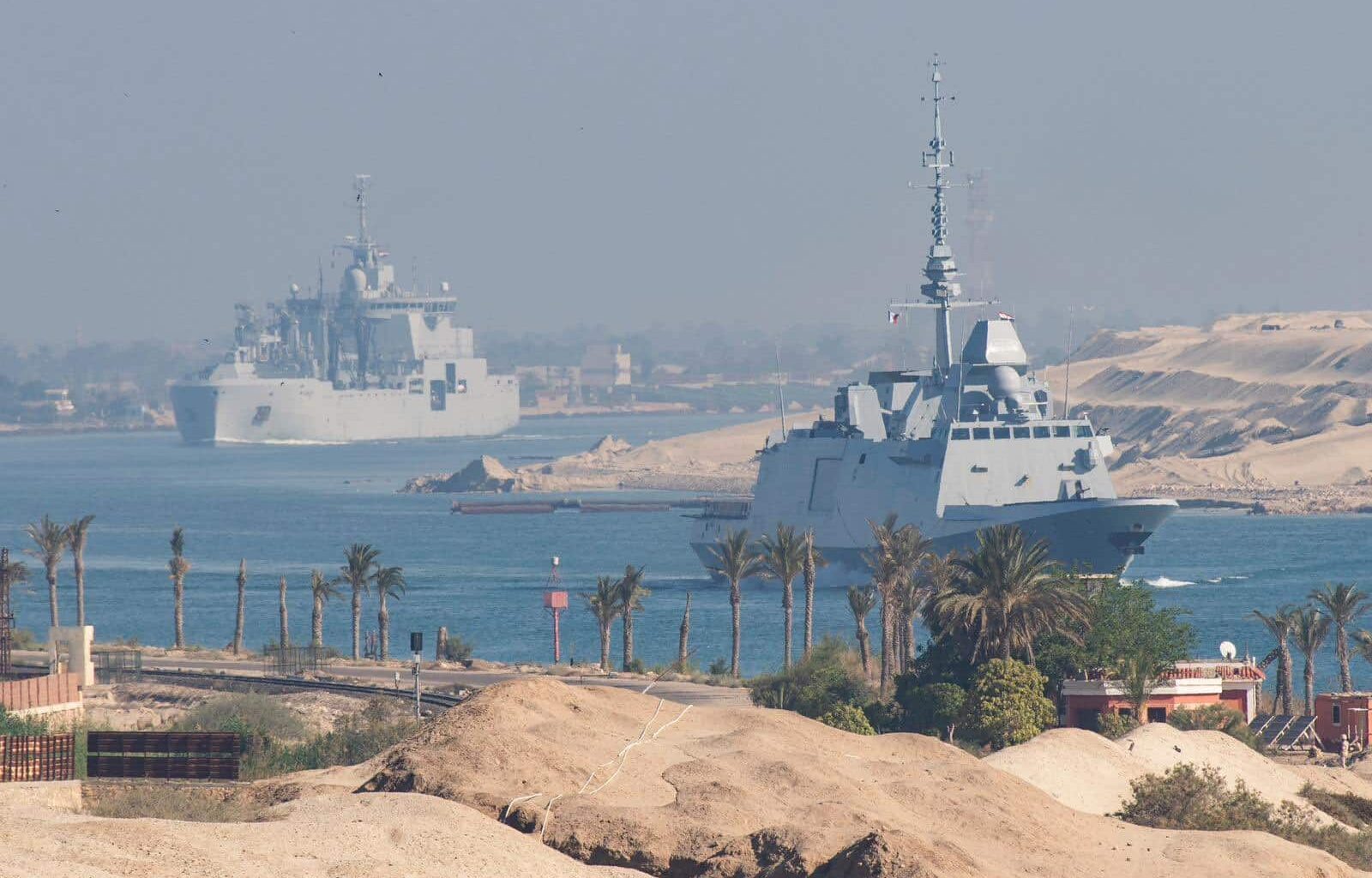 French Carrier Strike Group Transits Suez Amid Hormuz Tensions