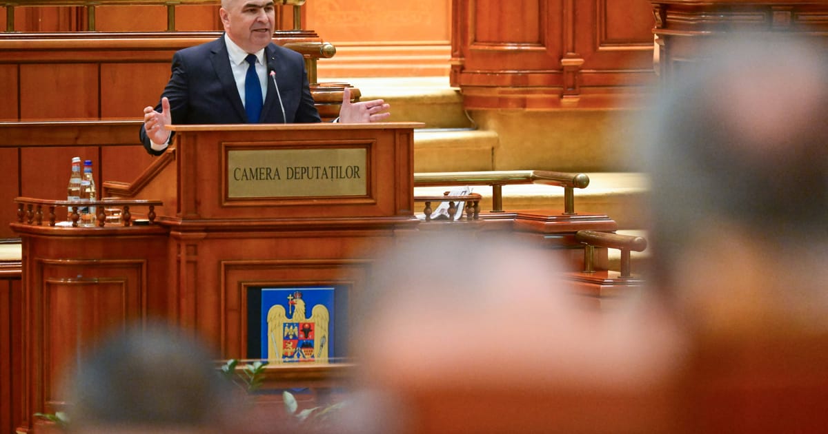 Romanian socialists and far right topple government – POLITICO