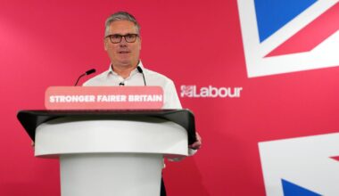 Keir Starmer leaves door open to ditching his Brexit red lines – POLITICO