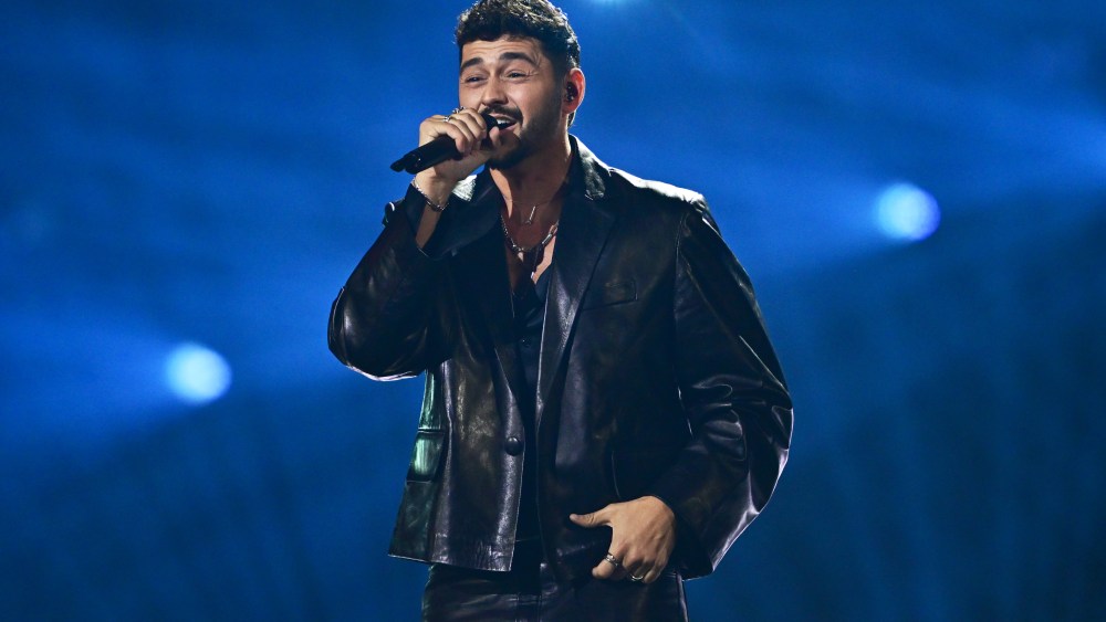 Israel's Noam Bettan Advances in Eurovision Song Contest Amid Protests