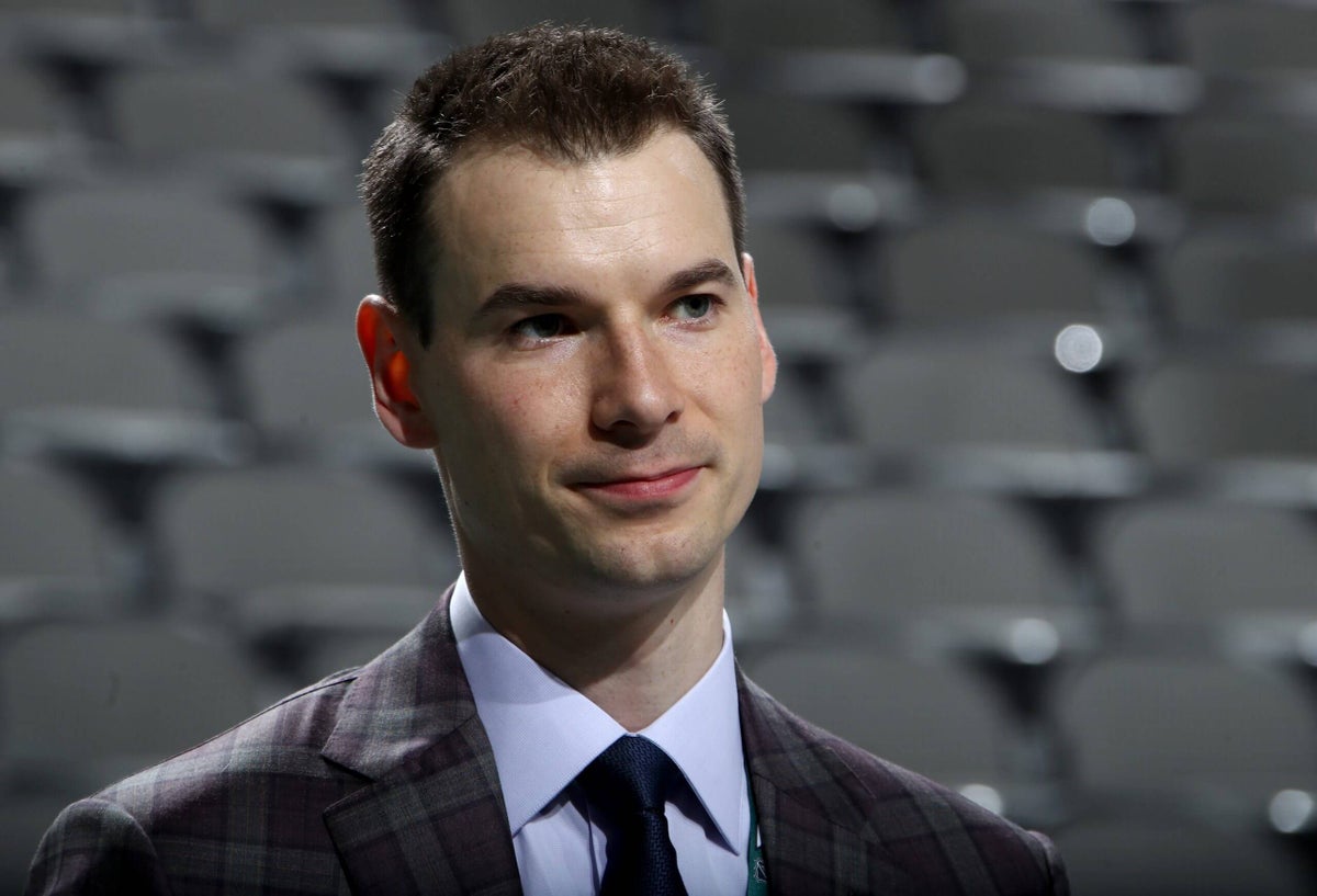 Maple Leafs hire John Chayka and Mats Sundin to lead front office