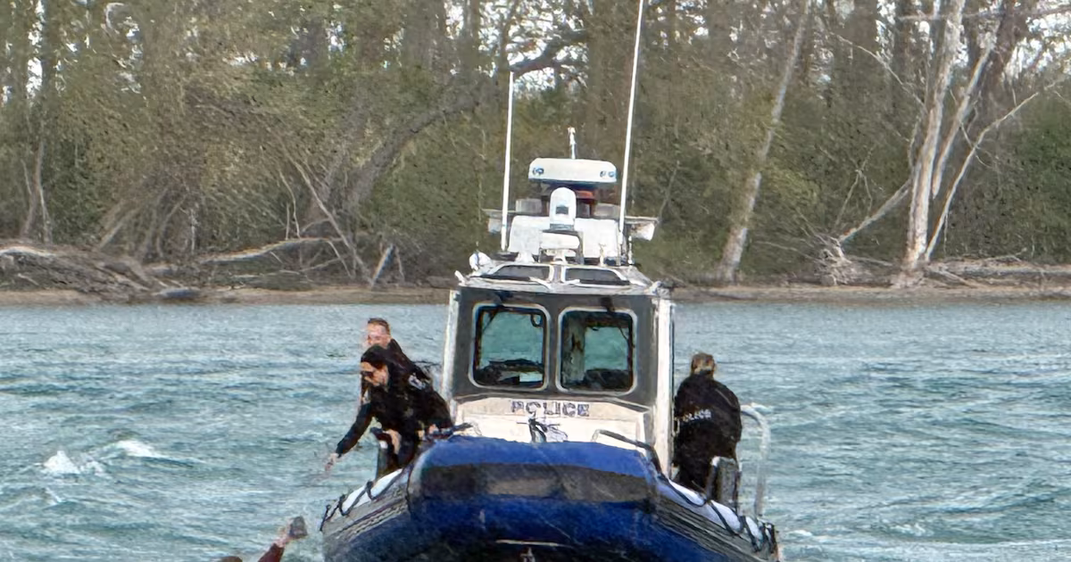 WATCH: Two people rescued after a boat capsizes near Peche Island - CTV News