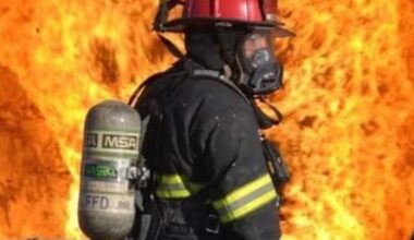 Firefighter dies from cancer after three decades on job