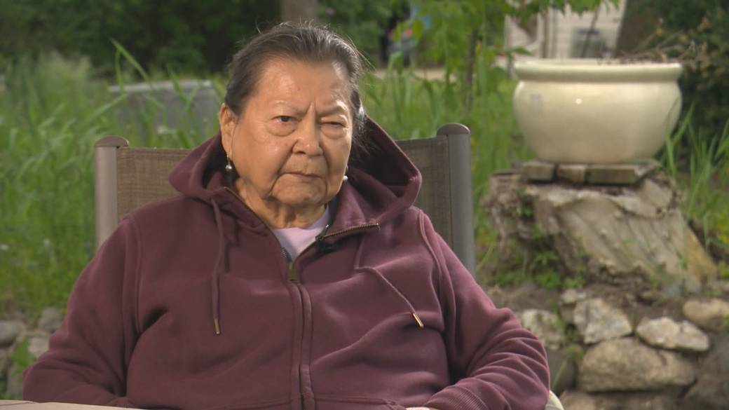 Click to play video: 'B.C. residential school survivor shares her story for first time'