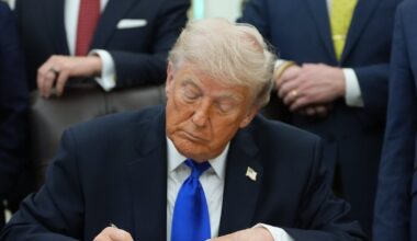 Trump says he'll place 25% tariff on autos from EU, accusing bloc of not complying with trade deal - CTV News