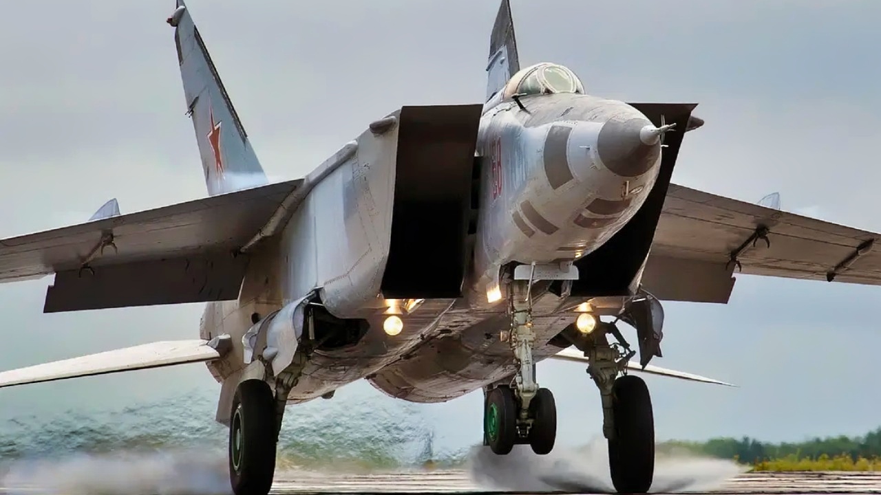 MiG-25 Foxbat Fighter