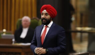 Bains running for OLP leader