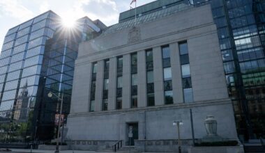 Geopolitical, trade risks pose rising threat to financial stability, Bank of Canada warns