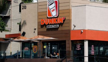 Dunkin’ returning to Canada after nearly 10 years, with plans for hundreds of locations