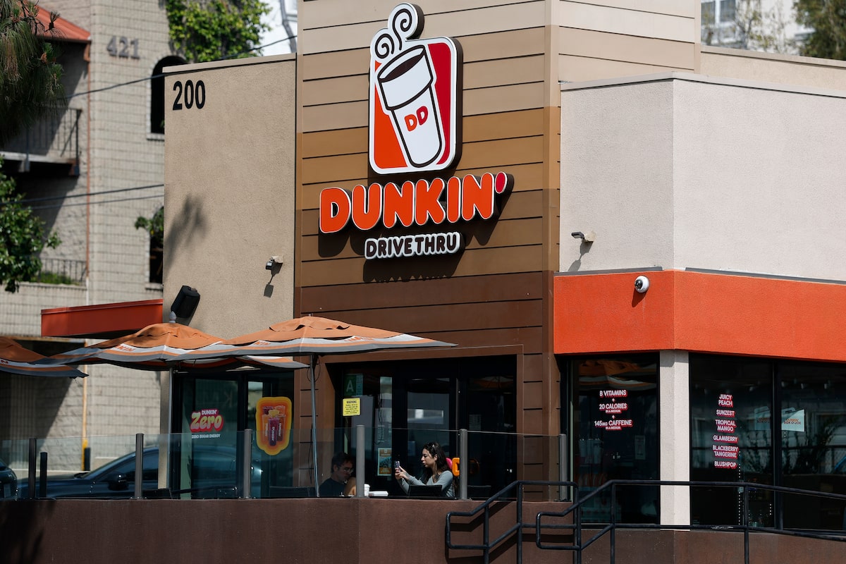 Dunkin’ returning to Canada after nearly 10 years, with plans for hundreds of locations