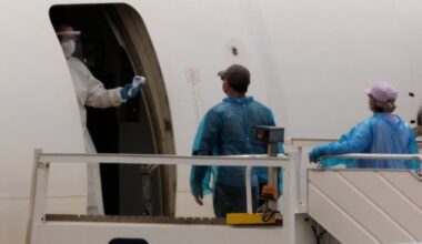 Ontario monitoring 7 'low risk' contacts