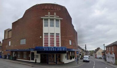 Wetherspoons responds after bar manager 'refuses' to serve Reform supporters | News UK