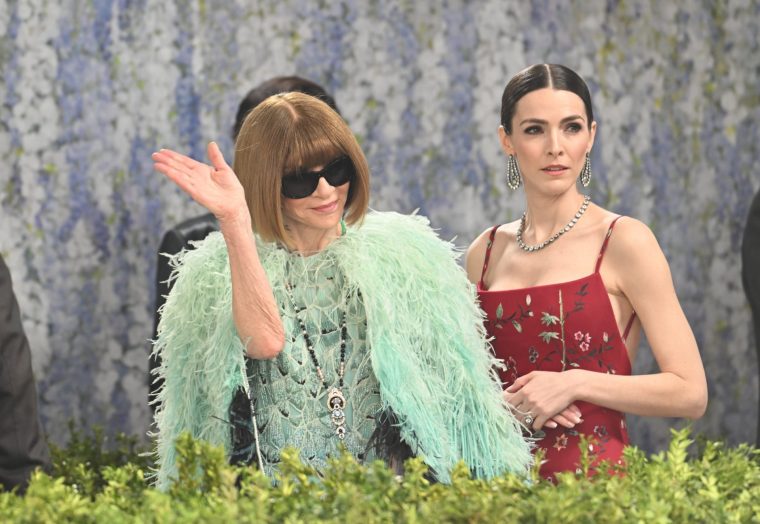 NEW YORK, NEW YORK - MAY 04: Anna Wintour and Bee Shaffer attend The 2026 Met Gala celebrating 
