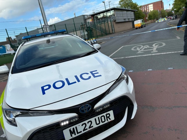 Emergency services are on the scene following reports of a stabbing close to Oxford Road, near Manchester city centre this evening (May 12). There is a large police scene outside Denmark Road Sports Centre, behind the Whitworth Art Gallery. Denmark Road has been cordoned off by officers from Greater Manchester Police, as has nearby Cecil Street. Images from the area show at least eight squad cars in attendance close to the entrance of the sports complex. An eyewitness has told the Manchester Evening News a police officer was the victim of an attack. Members of the public are advised to avoid the area. Motorists should make alternative travel arrangements where possible.