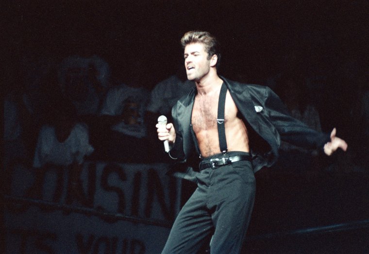 UNSPECIFIED - CIRCA 1989: Photo of George Michael (Photo by Jim Steinfeldt/Michael Ochs Archives/Getty Images)
