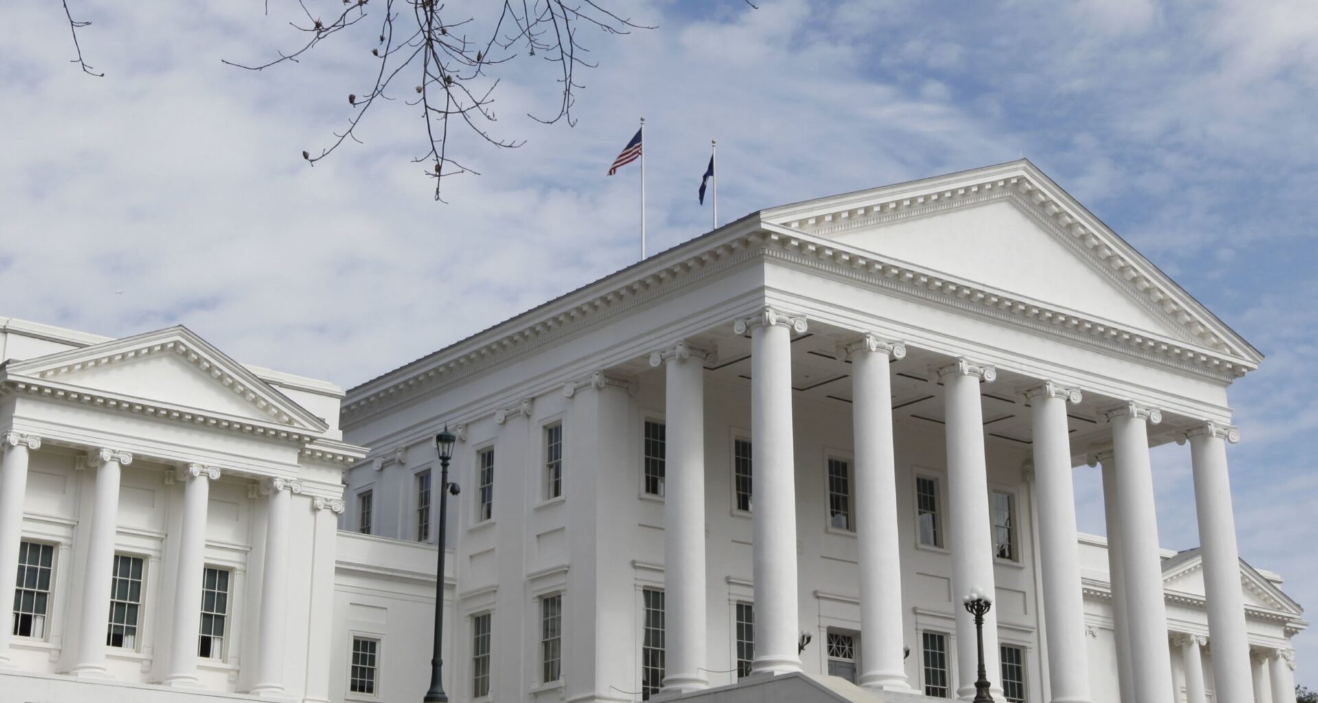 Va. governor concerned redistricting battle could make voters reluctant to cast ballot this fall