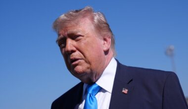 Trump says U.S. is "getting a lot closer" to agreement with Iran