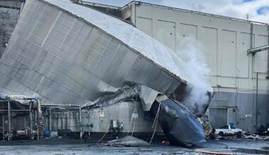 At least 1 dead, 9 workers missing after chemical tank implosion at Washington state paper mill