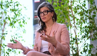 US returns Palestinian rights expert Francesca Albanese to sanctions list | United Nations News
