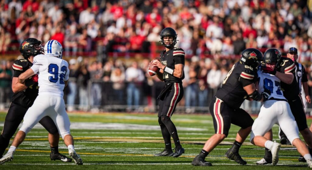 Montreal Alouettes sign Laval QB Arnaud Desjardins, five others